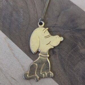 Vintage 1970s Snoopy Gold Tone Pendant Necklace 16" Chain